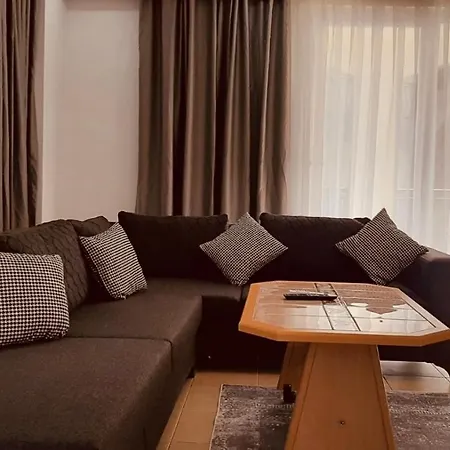 Circle Suits Apartment Side